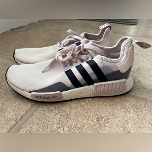 Adidas Cloudfoam Tennis Shoes